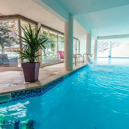 Hotel Club Le Cret 3*